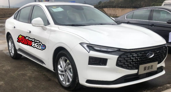 Ford Mondeo 2022 bản Fashion tiêu chuẩn Ford Mondeo 2022 bản Fashion tiêu chuẩn