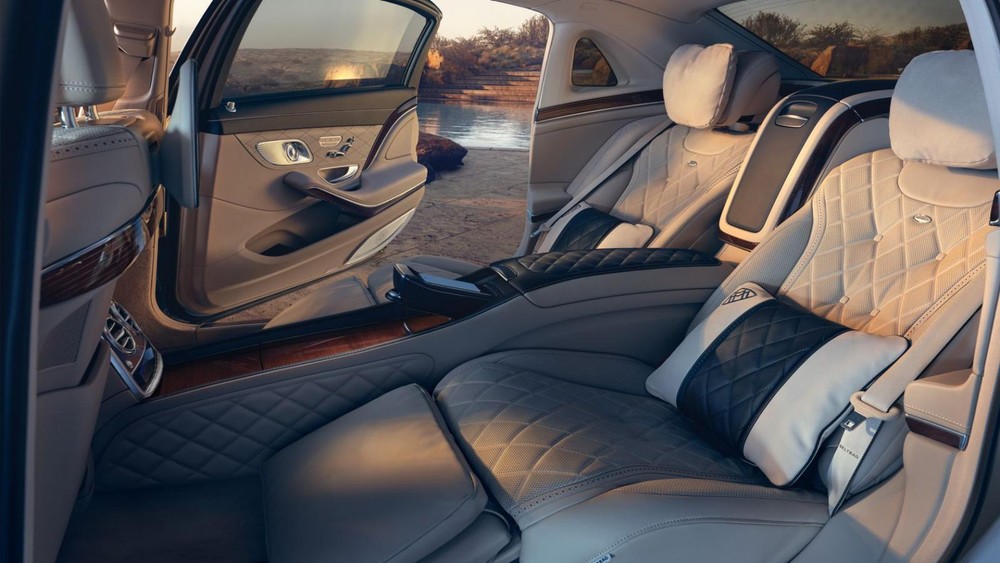 Tiện nghi của Mercedes-Maybach S450 đủ khiến hành khách khó tính nhất cũng phải hài lòng Tiện nghi của Mercedes-Maybach S450 đủ khiến hành khách khó tính nhất cũng phải hài lòng