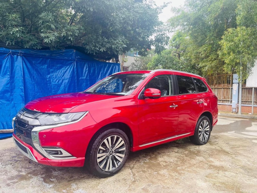 Mitsubishi Outlander đời 2022 vẫn giữ nguyên các thông số kỹ thuật so với trước đó.