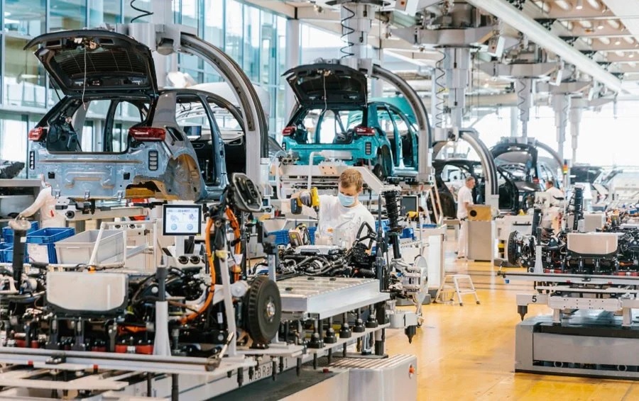 Xung đột tại Ukraine có thể khiến ngành ô tô phải đối mặt với làn sóng thiếu chip bán dẫn thứ hai Xung đột tại Ukraine có thể khiến ngành ô tô phải đối mặt với làn sóng thiếu chip bán dẫn thứ hai