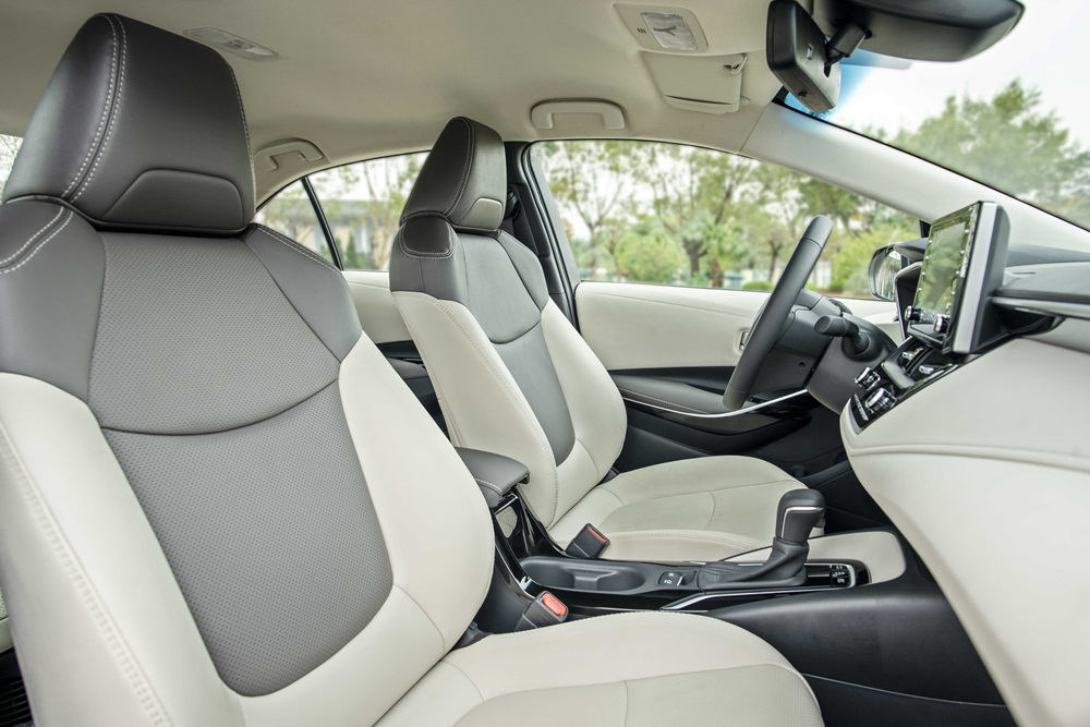 Hàng ghế trước của Corolla Altis Hàng ghế trước của Corolla Altis