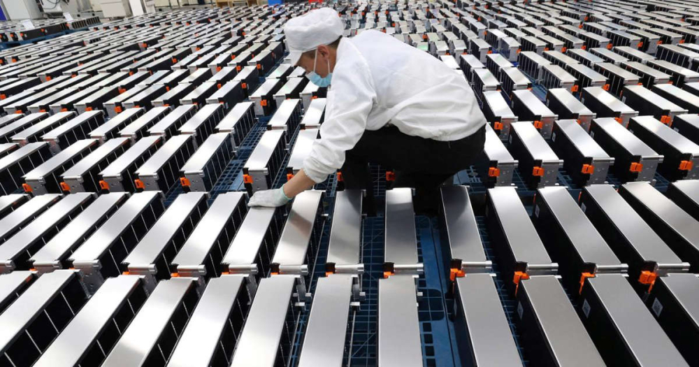 Giá niken tăng đột biến vì căng thẳng Nga - Ukraine