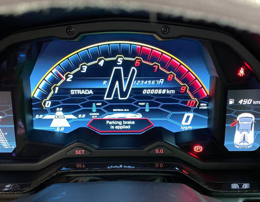 Bảng đồng hồ của xe Lamborghini Aventador SVJ LP770-4 Roadster Bảng đồng hồ của xe Lamborghini Aventador SVJ LP770-4 Roadster