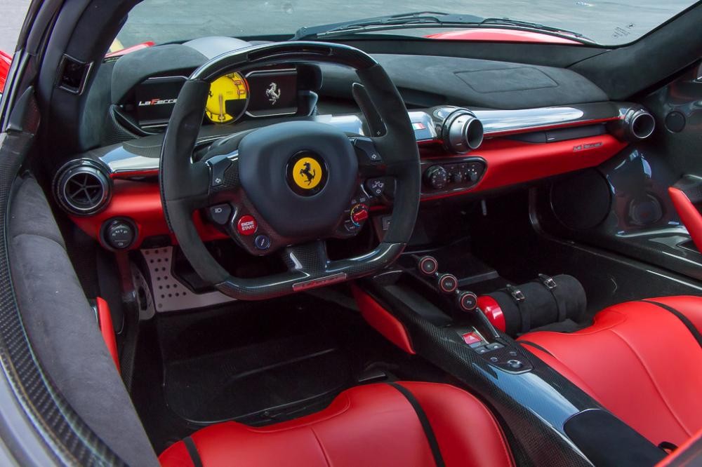 Thiết kế nội thất của siêu xe triệu đô Ferrari LaFerrari