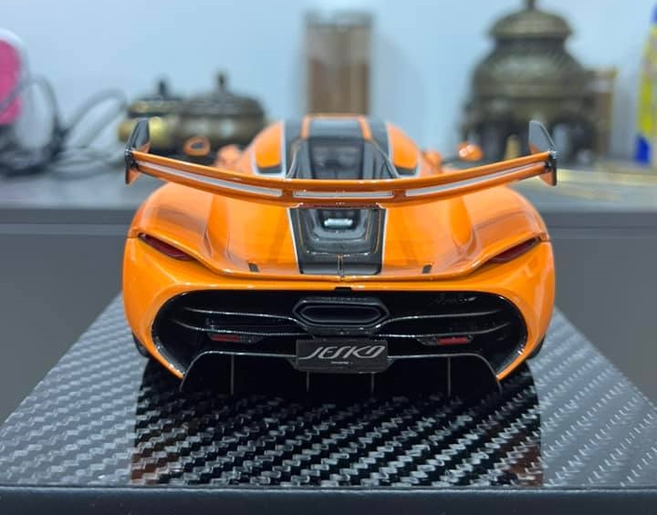 Đại gia lan đột biến gây choáng khi nhá hàng sẽ mang bom tấn Koenigsegg  Jesko về Việt Nam