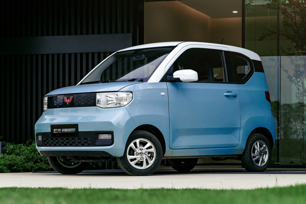 Giá vật liệu leo thang khiến xe quốc dân Wuling Hongguang Mini EV không còn rẻ như trước Giá vật liệu leo thang khiến xe quốc dân Wuling Hongguang Mini EV không còn rẻ như trước