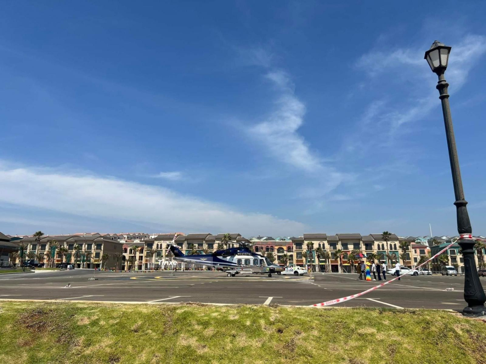 Chiếc trực thăng Weststar AW-189 mới được ông Bùi Thành Nhơn đưa vào sử dụng Chiếc trực thăng Weststar AW-189 mới được ông Bùi Thành Nhơn đưa vào sử dụng