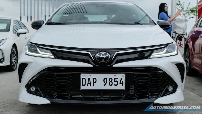 Cận cảnh thiết kế đầu xe của Toyota Corolla Altis GR Sport 2022 Cận cảnh thiết kế đầu xe của Toyota Corolla Altis GR Sport 2022