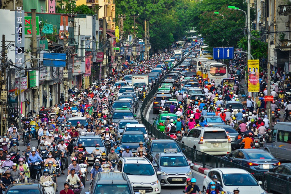 Kích thước xe bán tải khá lớn nên khả năng xoay xở trong nội thành không cao. Kích thước xe bán tải khá lớn nên khả năng xoay xở trong nội thành không cao.