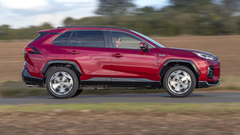 Suzuki Across 2022 là mẫu SUV cỡ C chỉ tiêu thụ 1 lít xăng cho 100 km Suzuki Across 2022 là mẫu SUV cỡ C chỉ tiêu thụ 1 lít xăng cho 100 km