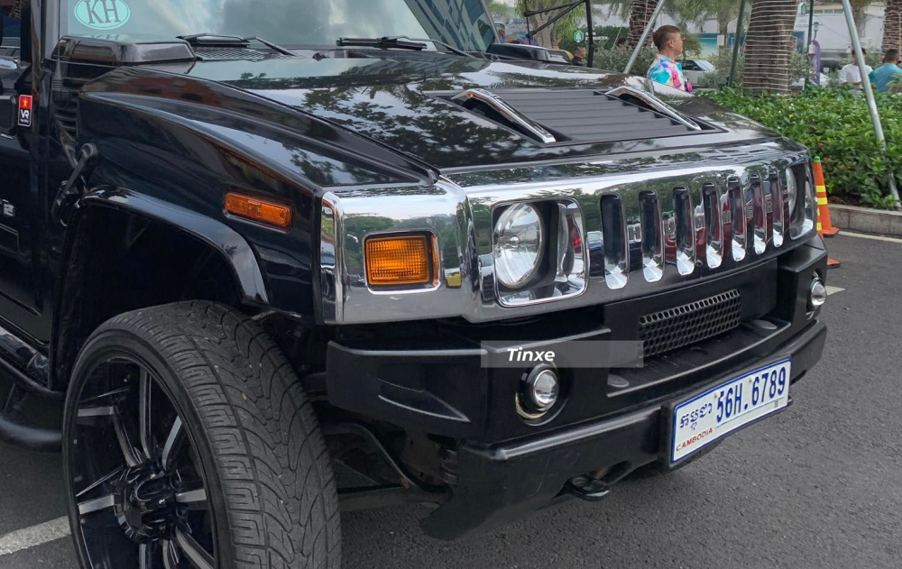 Cận cảnh biển số siêu đẹp của Hummer H6 Player Edition. Cận cảnh biển số siêu đẹp của Hummer H6 Player Edition.