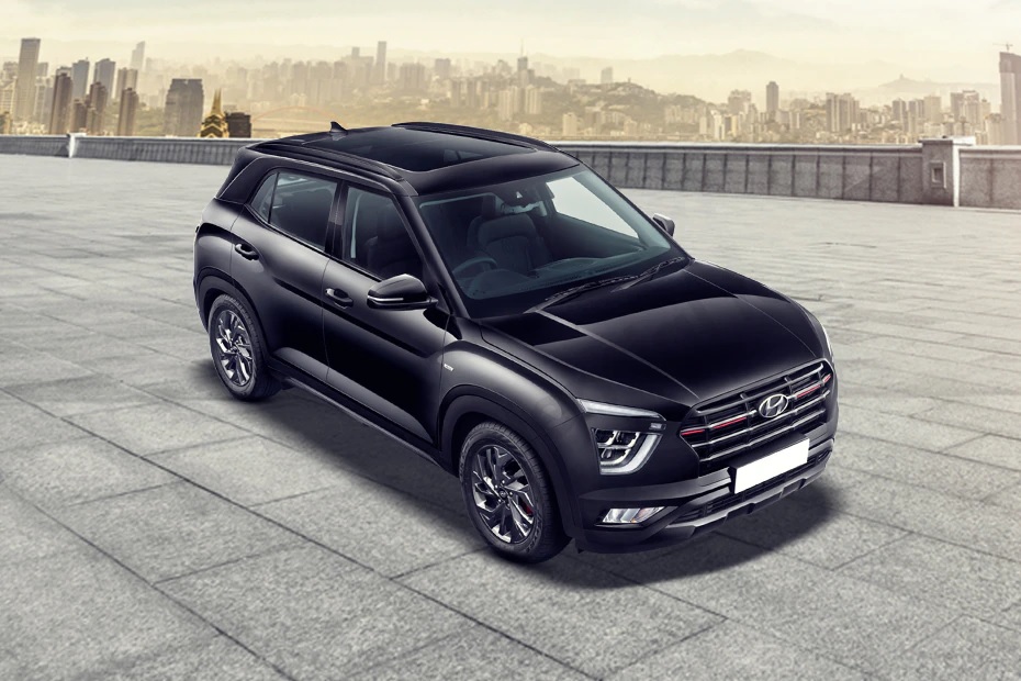 Trên lưới tản nhiệt của Hyundai Creta Knight Edition có điểm nhấn màu đỏ Trên lưới tản nhiệt của Hyundai Creta Knight Edition có điểm nhấn màu đỏ