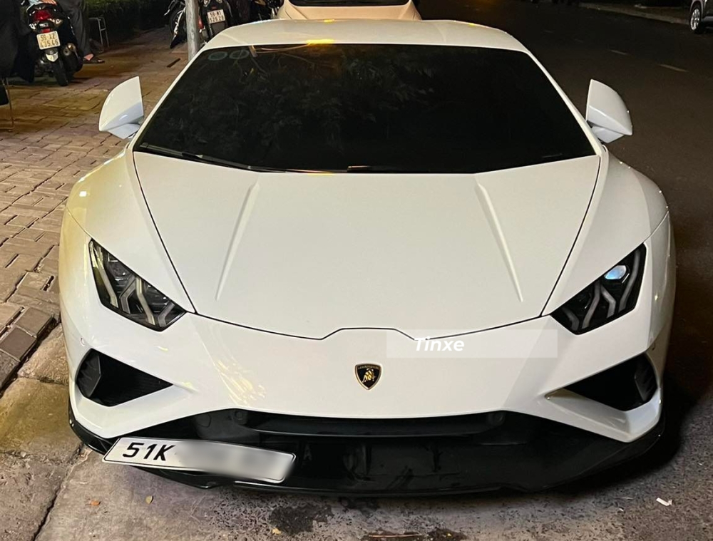Chi tiết Lamborghini Huracan EVO đầu tiên lăn bánh tại Việt Nam Chi tiết Lamborghini Huracan EVO đầu tiên lăn bánh tại Việt Nam