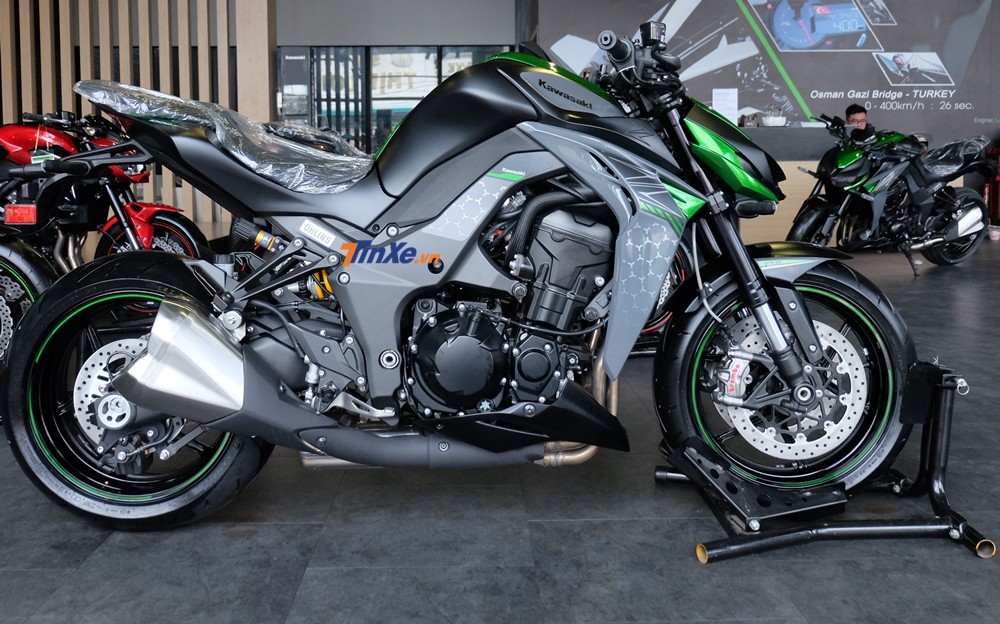 Xe mô tô phân khối lớn Kawasaki Z1000R có giá từ 505 triệu đồng Xe mô tô phân khối lớn Kawasaki Z1000R có giá từ 505 triệu đồng