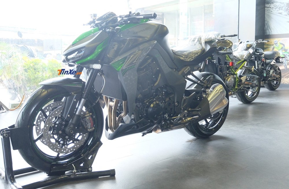 Cận cảnh xe Kawasaki Z1000R Cận cảnh xe Kawasaki Z1000R