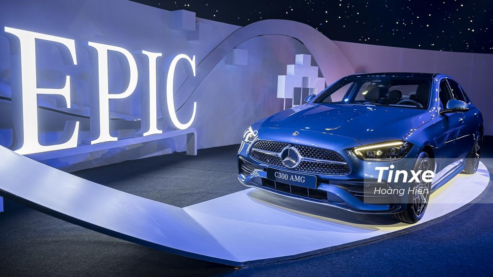 Bảng giá xe Mercedes-Benz và ưu đãi cập nhật mới nhất 2023
