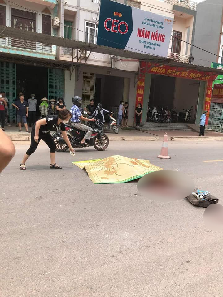 Hiện trường vụ tai nạn thương tâm Hiện trường vụ tai nạn thương tâm
