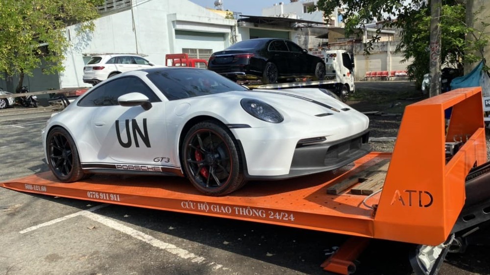Porsche 911 GT3 thế hệ 992 của ông Đặng Lê Nguyên Vũ Porsche 911 GT3 thế hệ 992 của ông Đặng Lê Nguyên Vũ