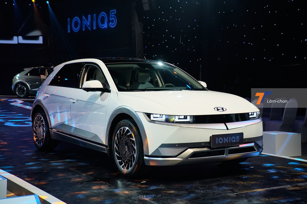 Hyundai Ioniq 5 trong sự kiện ra mắt Việt Nam Hyundai Ioniq 5 trong sự kiện ra mắt Việt Nam