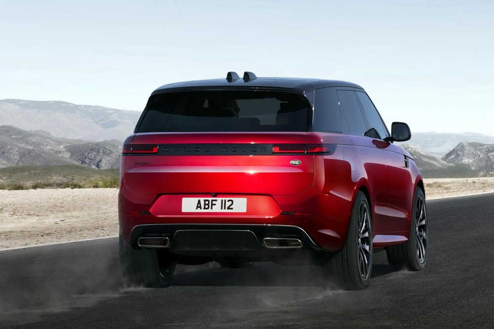 Range Rover Sport 2023 nhìn từ phía sau Range Rover Sport 2023 nhìn từ phía sau