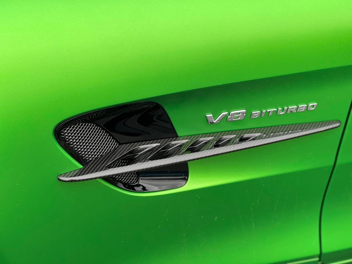 Siêu xe Mercedes-AMG GT R thứ 3 âm thầm cập bến Việt Nam, màu sơn AMG Green Hell Magno là điểm nhấn