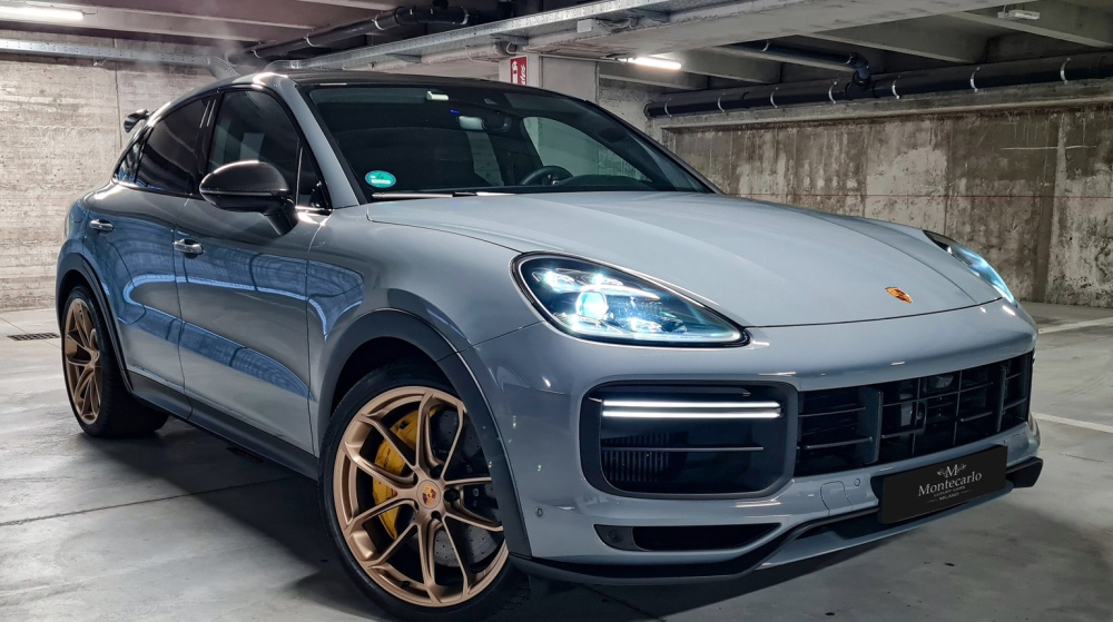 Chuẩn đam mê xe Porsche, ông Đặng Lê Nguyên Vũ tậu Cayenne Turbo GT 2022, giá từ 12,25 tỷ đồng