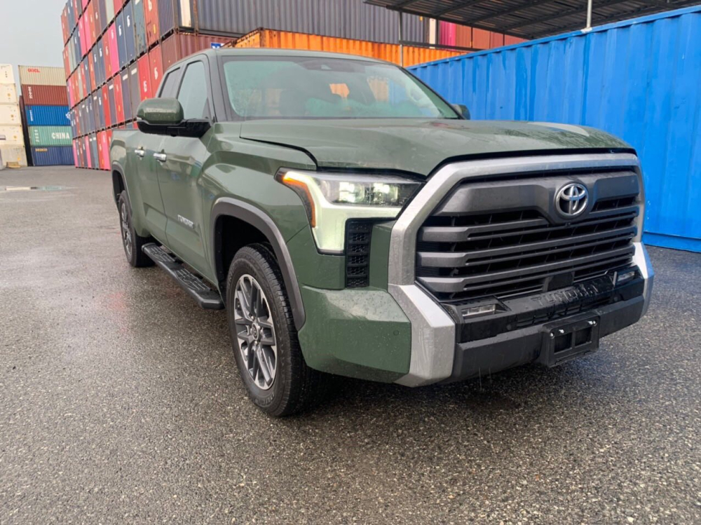 Xe bán tải khủng long Toyota Tundra 2022 đầu tiên cập bến Việt Nam Xe bán tải khủng long Toyota Tundra 2022 đầu tiên cập bến Việt Nam