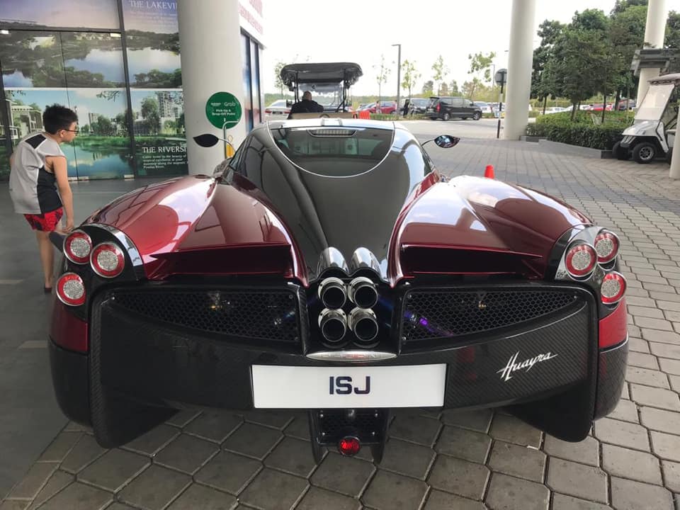 Chỉ có 100 xe Pagani Huayra trên thế giới và chỉ có 1 xe tại Malaysia Chỉ có 100 xe Pagani Huayra trên thế giới và chỉ có 1 xe tại Malaysia