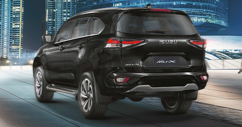 Tại Thái Lan, bản cao nhất của Isuzu mu-X 2022 được trang bị mâm hợp kim 20 inch. Tại Thái Lan, bản cao nhất của Isuzu mu-X 2022 được trang bị mâm hợp kim 20 inch.