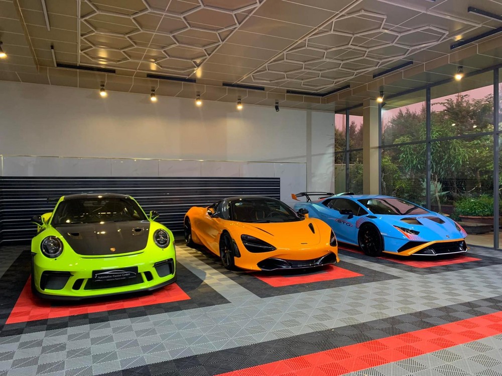  Hình ảnh garage siêu xe của doanh nhân Vũng Tàu mới được chia sẻ lên mạng xã hội 