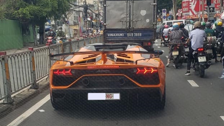 Siêu xe Lamborghini Aventador SVJ Roadster chính thức có 