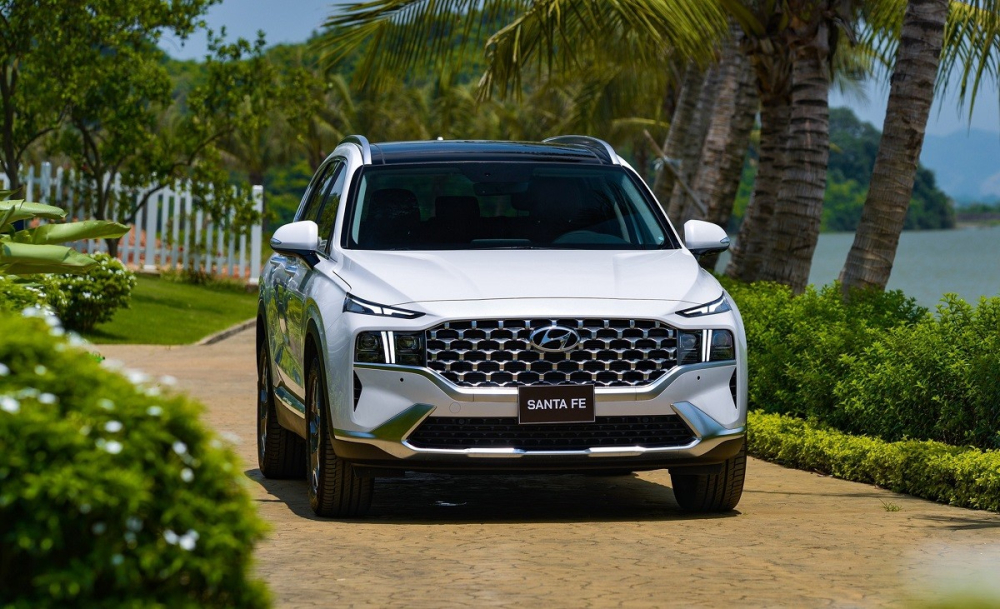 Hyundai Santa Fe 2021 trên sàn xe cũ đang bị bán với mức giá lên tới 1,46 tỷ, có nơi lên tới 1,52 tỷ đồng. Hyundai Santa Fe 2021 trên sàn xe cũ đang bị bán với mức giá lên tới 1,46 tỷ, có nơi lên tới 1,52 tỷ đồng.