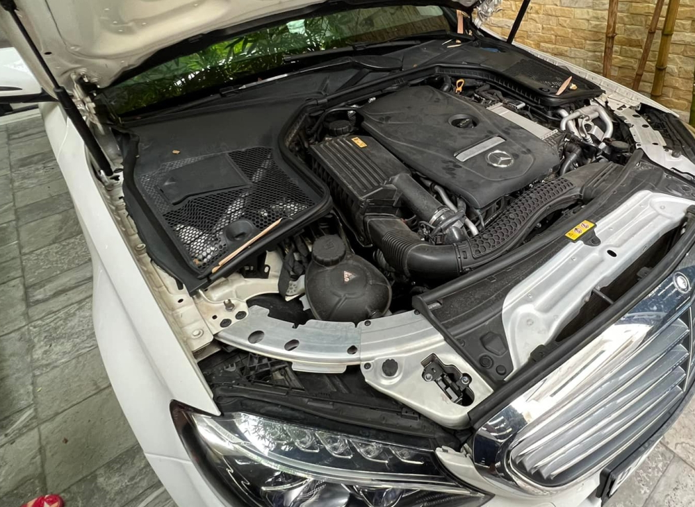 Động cơ xe Mercedes-Benz C250 Exclusive Động cơ xe Mercedes-Benz C250 Exclusive
