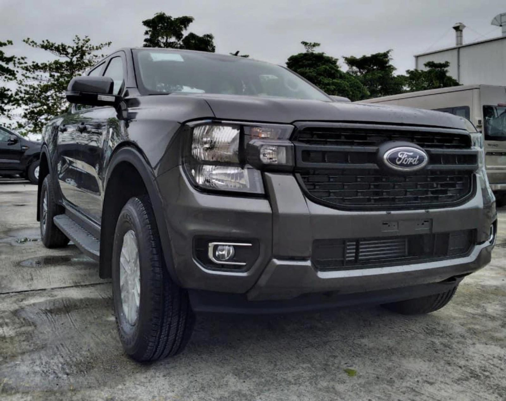 Ford Ranger 2022 đã xuất hiện tại Việt Nam, dự kiến ra mắt trong quý 3 tới đây. Ford Ranger 2022 đã xuất hiện tại Việt Nam, dự kiến ra mắt trong quý 3 tới đây.