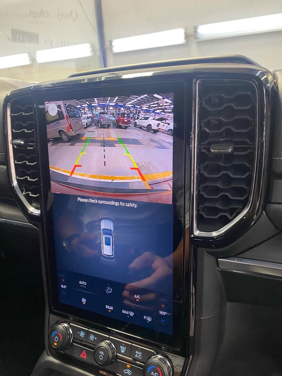 Màn hình 12 inch nằm dọc của Ford Everest 2022 Màn hình 12 inch nằm dọc của Ford Everest 2022