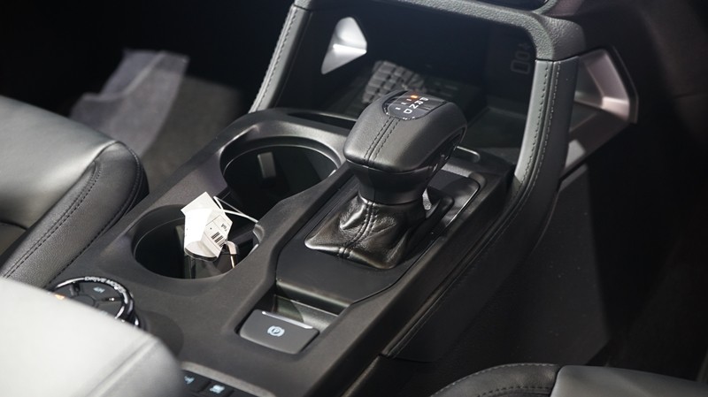 Cần số của Ford Everest 2022 bản cao cấp nhất Cần số của Ford Everest 2022 bản cao cấp nhất