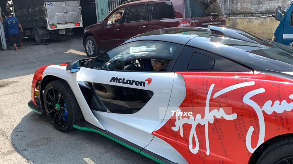 Ngoại thất của chiếc xe McLaren Senna này rất nổi bật Ngoại thất của chiếc xe McLaren Senna này rất nổi bật