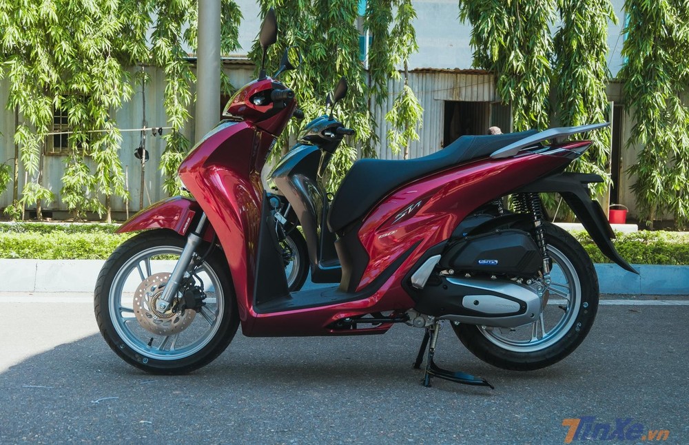 Honda SH là lựa chọn của rất nhiều người trẻ hiện nay. Honda SH là lựa chọn của rất nhiều người trẻ hiện nay.