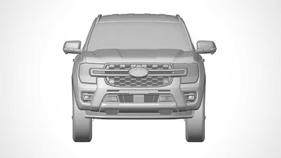 Trên đầu xe của chiếc Ford Everest có 2 nẹp tạo thành hình chữ X Trên đầu xe của chiếc Ford Everest có 2 nẹp tạo thành hình chữ X