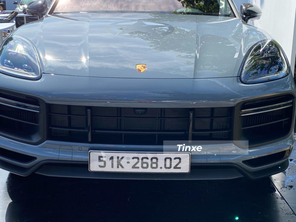 Cận cảnh thiết kế đầu xe Porsche Cayenne Turbo GT 2022 nhập chính hãng Cận cảnh thiết kế đầu xe Porsche Cayenne Turbo GT 2022 nhập chính hãng