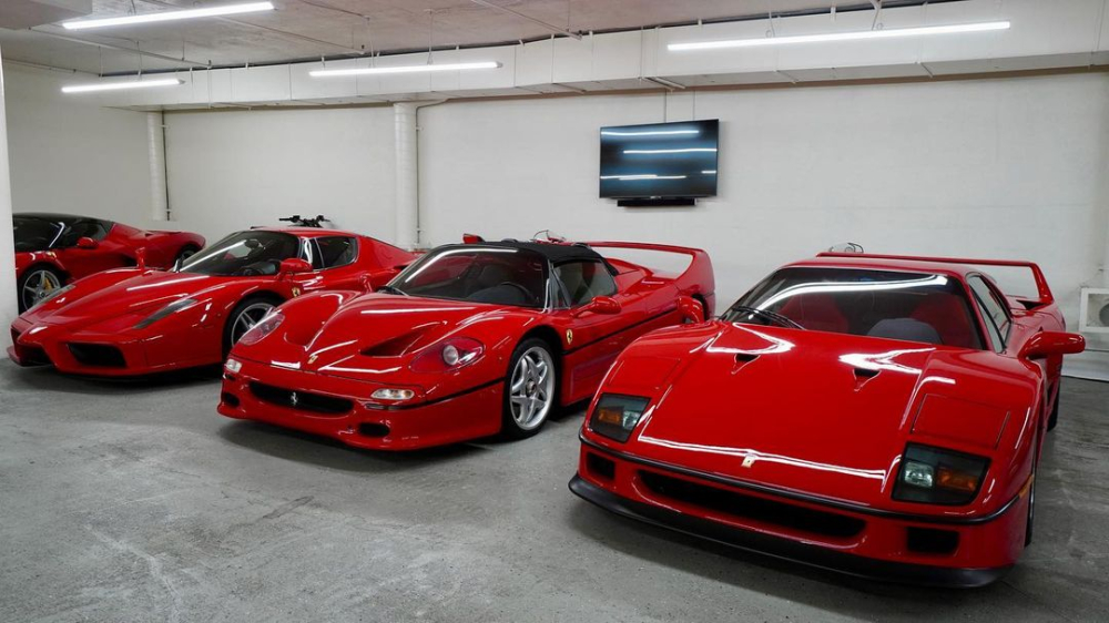 From left to right are Ferrari Enzo, Ferrari F50 and Ferrari F40 wearing Rosso Corsa red shirt