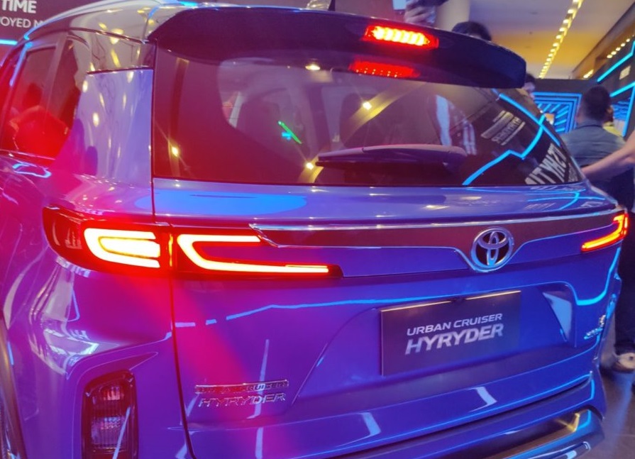 Toyota Urban Cruiser Hyryder 2022 có cả hệ truyền động mild hybrid