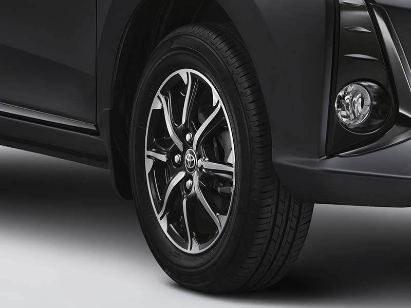 Vành la-zăng 14 inch sơn 2 màu mới của Toyota Calya 2022 Vành la-zăng 14 inch sơn 2 màu mới của Toyota Calya 2022