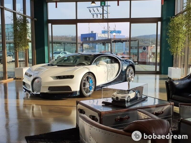 Cận cảnh chiếc xe Bugatti Chiron gây sóng gió giới truyền thông Hàn Quốc