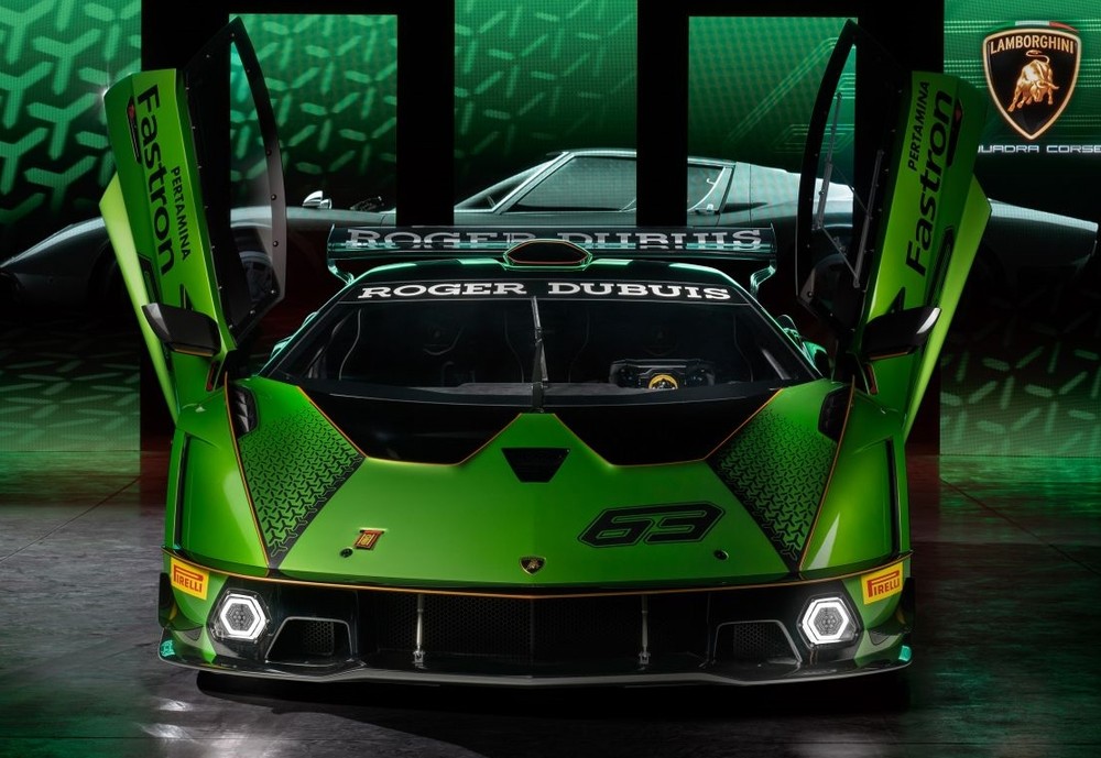 Bò mộng Lamborghini Essenza SCV12