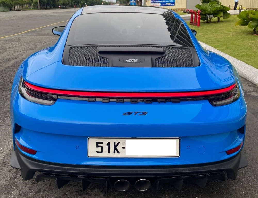 Cường Cường Đô-la tháo bỏ chi tiết cánh gió đuôi khiến Porsche 911 GT3 992 của mình thành bản Touring