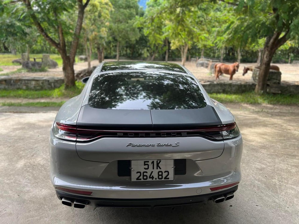 Mãnh thú Porsche Panamera Turbo S 2022 của ông Đặng Lê Nguyên Vũ
