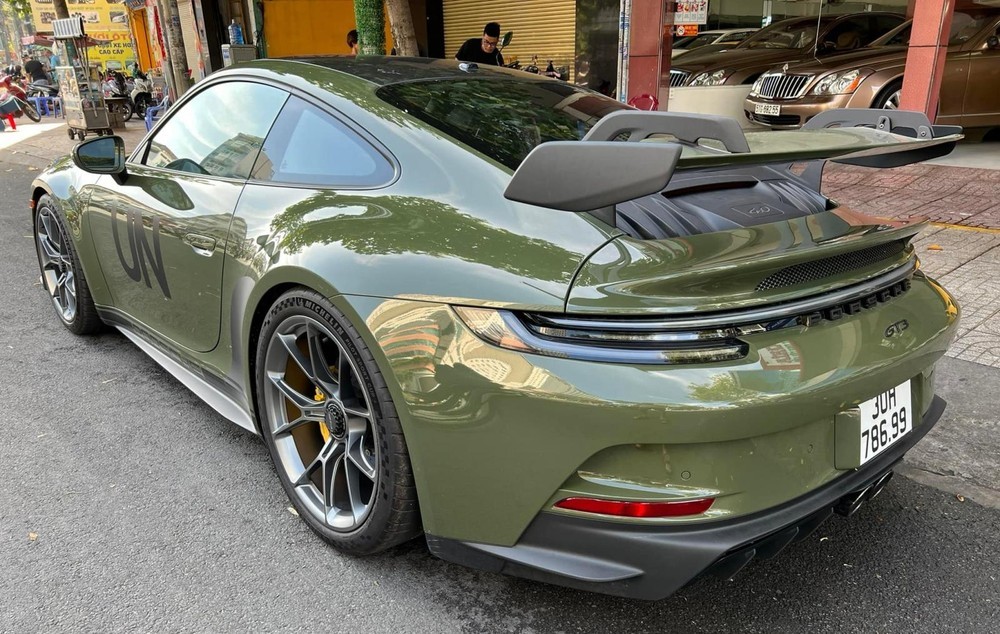 Porsche 911 GT3 thế hệ 992 trang bị số sàn của  Porsche 911 GT3 thế hệ 992 trang bị số sàn của Qua Vũ