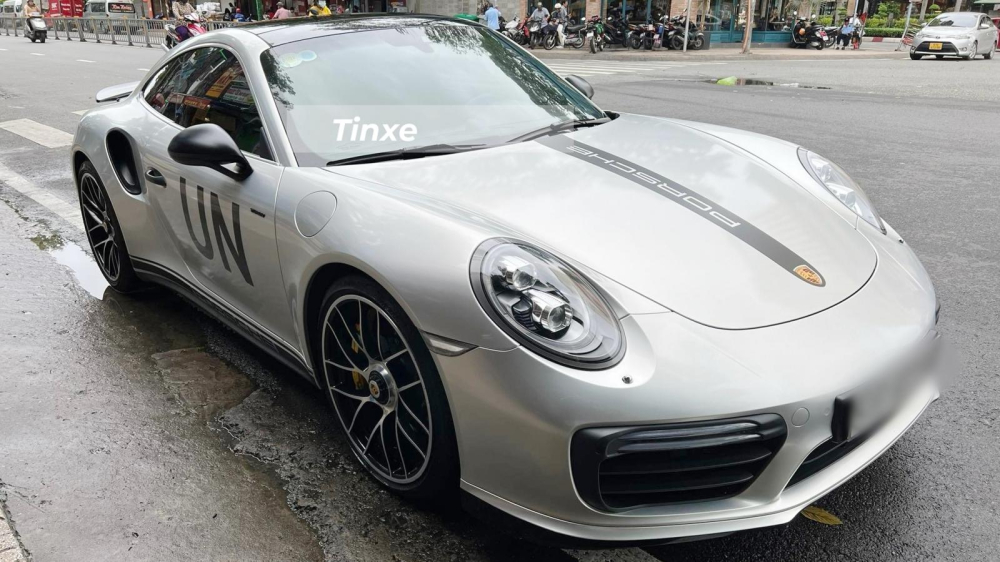 Porsche 911 Turbo S 991.2 bí ẩn nhất của ông Đặng Lê Nguyên Vũ cuối cùng cũng tắm nắng tại Sài thành