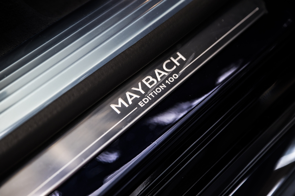100 chiếc xe Mercedes-Maybach GLS 600 Edition 100 2022 được sản xuất đều có huy hiệu Edition 100 ỏ logo M kép hay bậc cửa 100 chiếc xe Mercedes-Maybach GLS 600 Edition 100 2022 được sản xuất đều có huy hiệu Edition 100 ỏ logo M kép hay bậc cửa